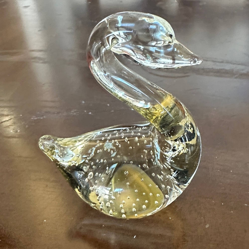 Clear Glass Swan Figurine --- Vintage glass swan!